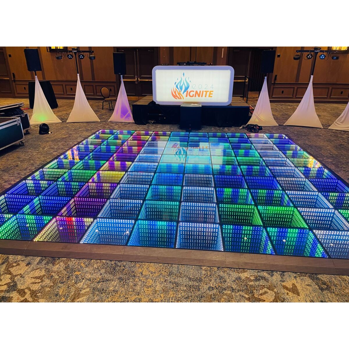 Infinity LED Dance Floor - TEXAS ENTERTAINMENT